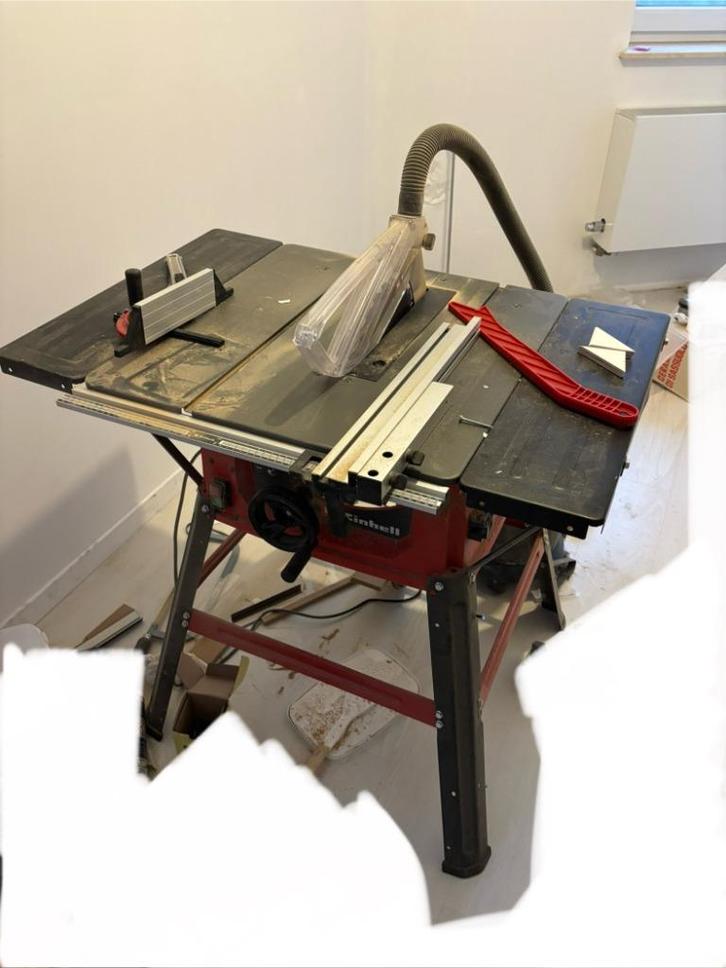 Table scie circulaire Einhell, Bricolage & Construction, Outillage | Scies mécaniques, Utilisé, Scie circulaire, 1200 watts ou plus
