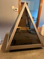Azza pyramid case, Ophalen