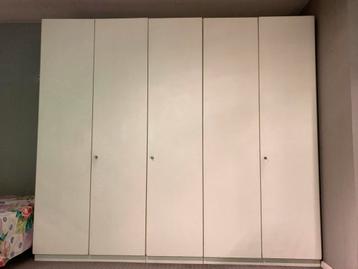 Kwaliteits kleerkast Musterring 5 deurs beschikbaar voor biedingen