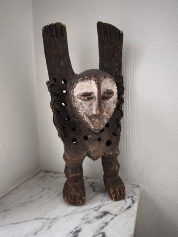 LEGA Hunchback Fetish Statue (Congo) beschikbaar voor biedingen