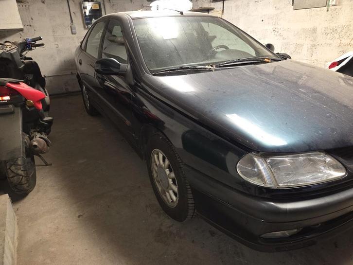 Renault  Laguna baccara 2.0 ANCÊTRE Oldtimer, Auto's, Renault, Particulier, Laguna, ABS, Airbags, Airconditioning, Alarm, Centrale vergrendeling