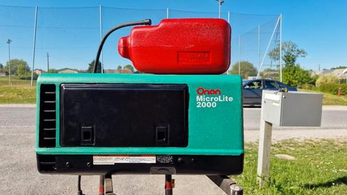 Groupe électrogène encastrable onan MicroLite 2000, Doe-het-zelf en Bouw, Aggregaten, Zo goed als nieuw, Benzine, Minder dan 5 kVA