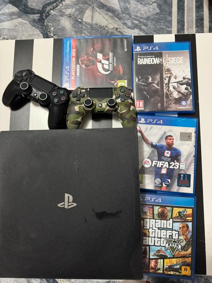 PS4 Pro 1TB, Games en Spelcomputers, Spelcomputers | Sony PlayStation 4, Zo goed als nieuw, Pro, 1 TB, Met 2 controllers, Met games