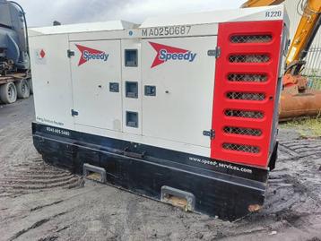 SDMO R220 C3 220 kva generator john deere 318A (bj 2015) beschikbaar voor biedingen