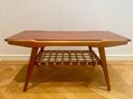 Vintage retro mid Century salontafel hout 60’s, Huis en Inrichting, Tafels | Salontafels, 50 tot 100 cm, Minder dan 50 cm, Vintage retro mid century 1960’s teak deens