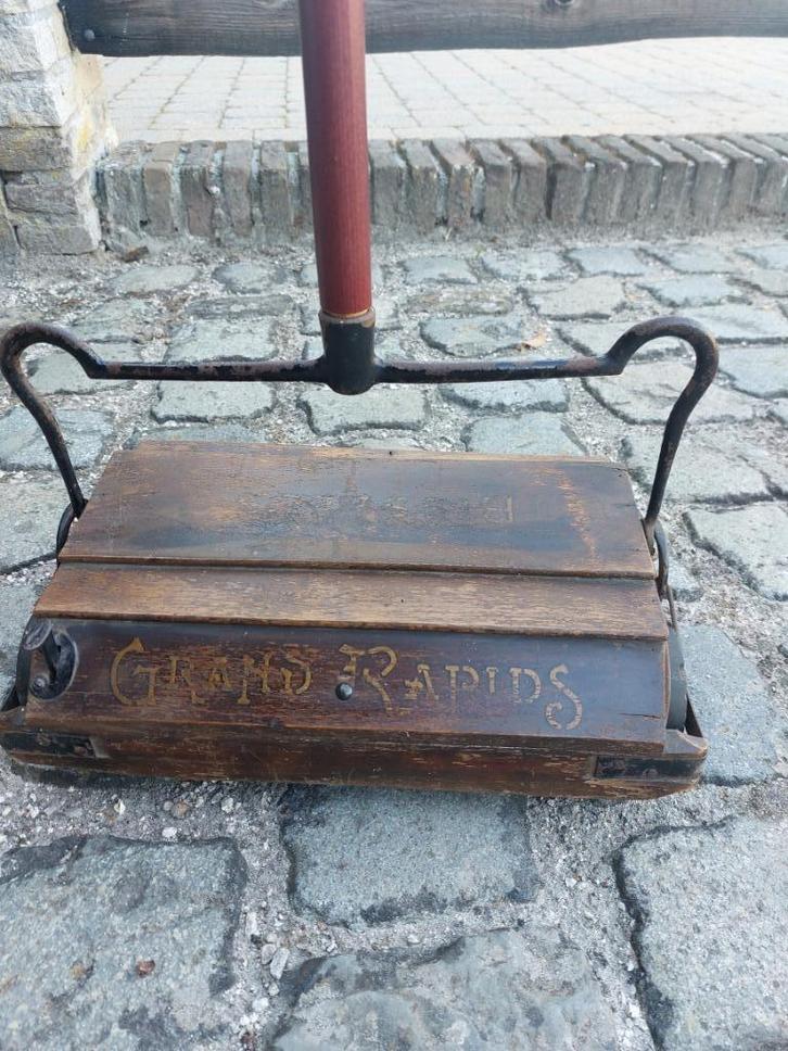 antieke rolstofzuiger, Antiek en Kunst, Antiek | Gereedschap en Instrumenten, Ophalen