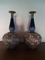 Superbe paire de grands vases Royal Doulton, Antiquités & Art, Enlèvement ou Envoi