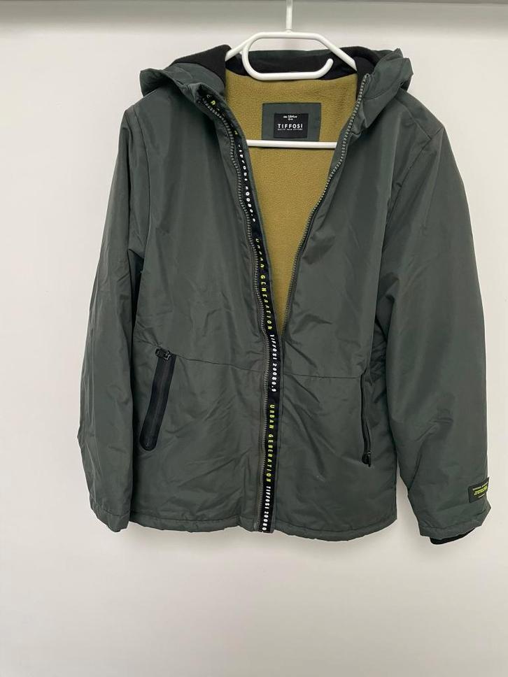 Winterjas jongens maat 164, Enfants & Bébés, Vêtements enfant | Taille 164, Utilisé, Garçon, Manteau, Enlèvement ou Envoi