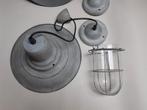 2 Lampes à suspendre en metal gris clair avec globe en verre, Enlèvement, Utilisé, Verre