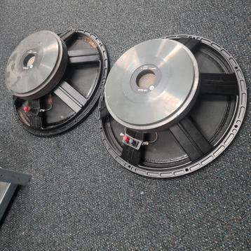 RCF  15 inch    600 watt rms   2x beschikbaar voor biedingen