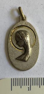 Maria medaillon ovalen hanger verzilverd, Sieraad, Gebruikt, Ophalen of Verzenden, Christendom | Katholiek