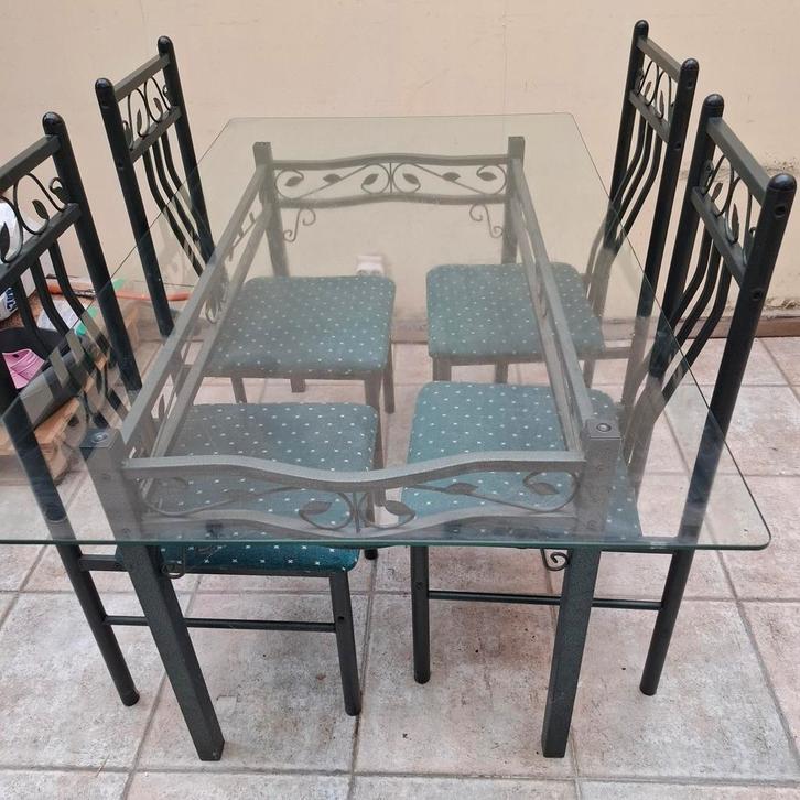 Table en verre + 4 chaises à saisir avant déménagement, Huis en Inrichting, Woonaccessoires | Overige, Ophalen