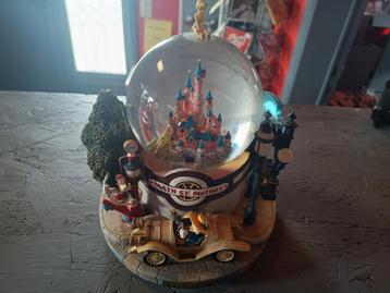 Disney Main street snow globe, Enlèvement, Comme neuf