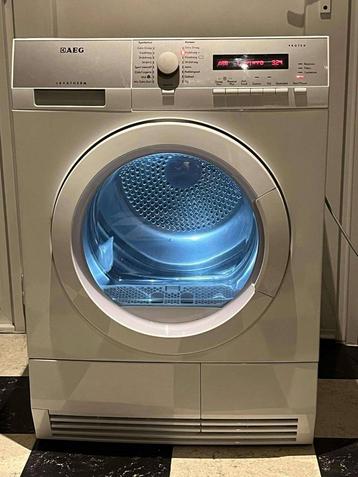 Droogkast AEG warmtepomp 8kg Klasse A+++, Elektronische apparatuur, Ophalen, 8 tot 10 kg, Zo goed als nieuw, Energieklasse A of zuiniger