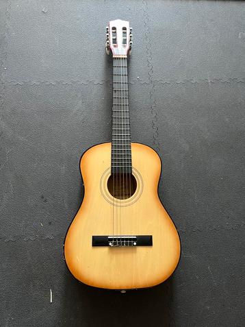 Kinder gitaar  beschikbaar voor biedingen
