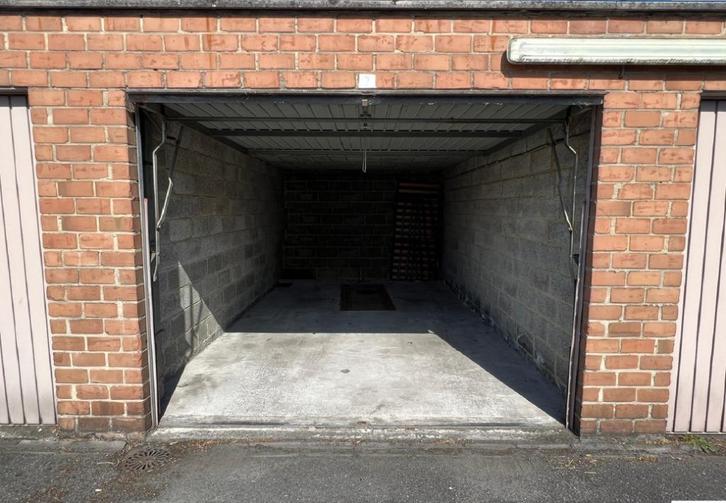 Te huur garage te Desselgem, Immo, Garages en Parkeerplaatsen, Provincie West-Vlaanderen