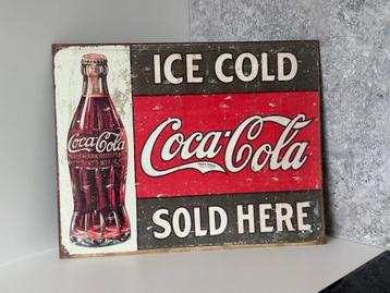 Vintage Coca-Cola reclamebord – Retro metalen wanddecoratie beschikbaar voor biedingen