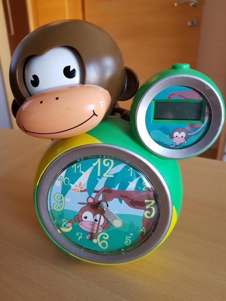 Réveil coach du sommeil singe de BABY ZOO, Enfants & Bébés, Chambre d'enfant | Aménagement & Décoration, Comme neuf, Pendule ou Horloge
