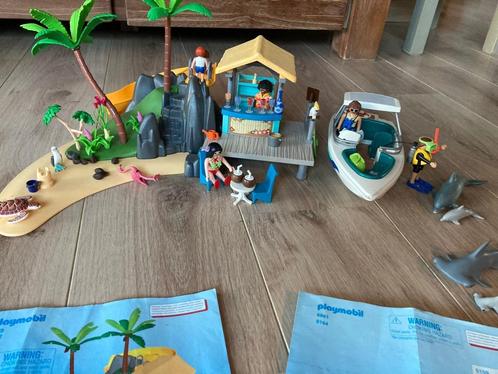 6979 Eiland strandbar+9164 Duiktrip plezierboot+6980 Jetski, Kinderen en Baby's, Speelgoed | Playmobil, Zo goed als nieuw, Complete set