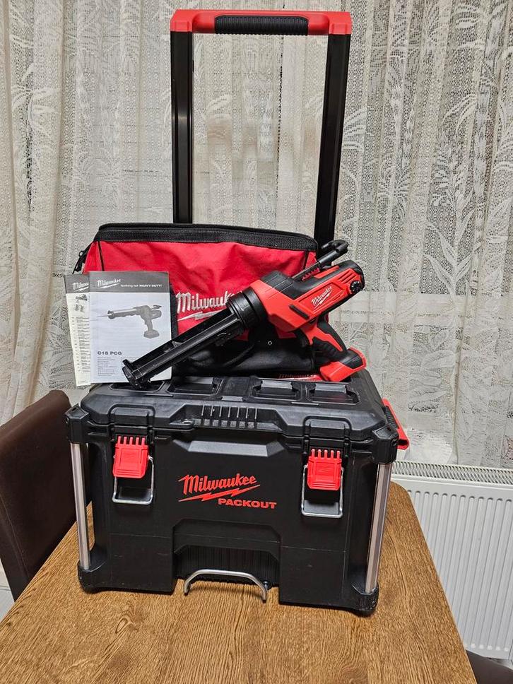 Milwauke m18 pistolet à silicone packout., Bricolage & Construction, Boîtes à outils, Neuf, Enlèvement