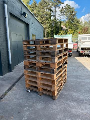 Pallettes beschikbaar voor biedingen