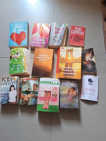 Lot boeken,  verkoop ze samen v 15 euro beschikbaar voor biedingen