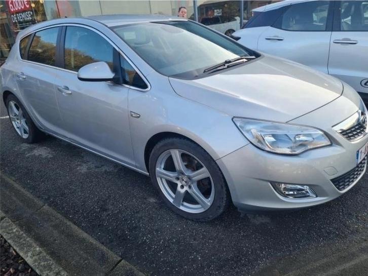 Opel astra, Autos, Opel, Particulier, Astra, ABS, Airbags, Air conditionné, Alarme, Bluetooth, Ordinateur de bord, Verrouillage central