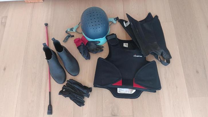 Paardrijuitrusting voor kinderen, Dieren en Toebehoren, Paardrijkleding, Zo goed als nieuw, Kinderen, Ophalen of Verzenden