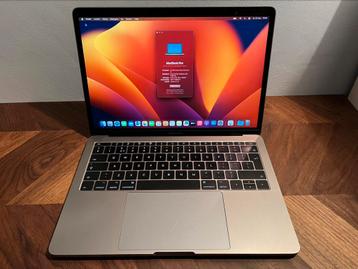 MacBook Pro 13" I5 2017 USB C beschikbaar voor biedingen