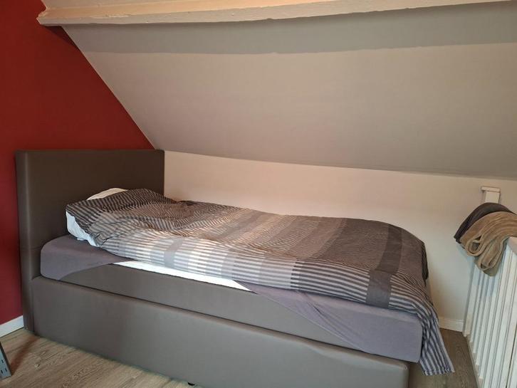 Boxspring 120 x 200, Huis en Inrichting, Slaapkamer | Boxsprings, Zo goed als nieuw, 120 cm, 200 cm, Eenpersoons, Wit, Blauw, Ophalen