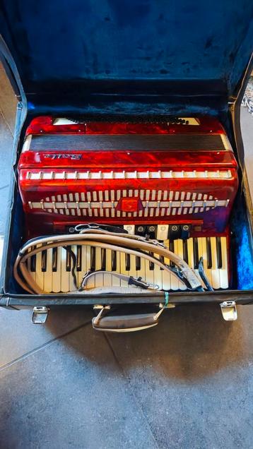 Accordion Baile 120 bass beschikbaar voor biedingen