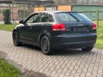 Audi A3 1.6 Benzine 213000 km 1250€ vaste prijs, Auto's, Zwart, Zwart, Bedrijf, Euro 4