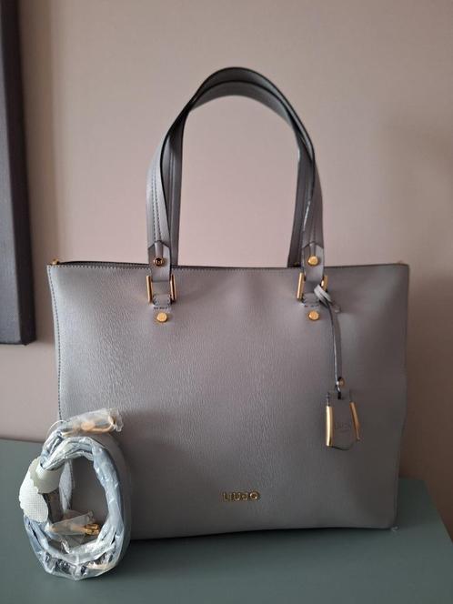 Liu Jo schoudertas, Handtassen en Accessoires, Tassen | Damestassen, Nieuw, Handtas, Grijs, Ophalen