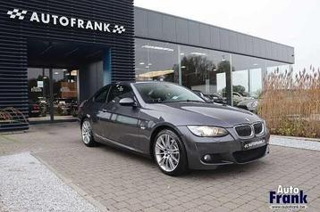 BMW 330 I 4X4 / COUPE / AUT / M-SPORT / PDC V+A / NAVI PRO disponible aux enchères