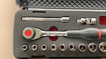 Facom doppenset met draairatel beschikbaar voor biedingen