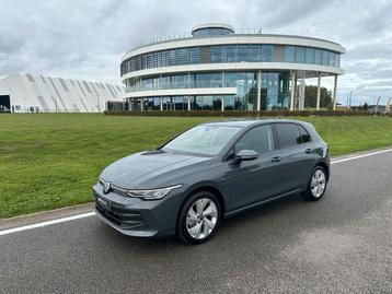 Volkswagen Golf LIFE EDITION 1,5 TSIe DSG FACELIFT beschikbaar voor biedingen