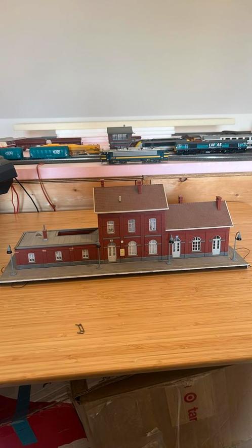 Kibri 9529 nmbs/sncb station Blankenberg (zonder OVP), Hobby en Vrije tijd, Modeltreinen | H0, Gebruikt, Ophalen of Verzenden