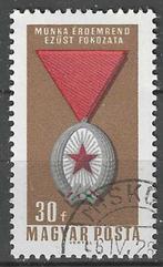 Hongarije 1966 - Yvert 1816 - Nationale Decoraties (ST), Timbres & Monnaies, Timbres | Europe | Hongrie, Affranchi, Envoi