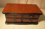 Mooi Retro Juwelenkistje in hout en metaal - 24x13x11, Antiek en Kunst, Curiosa en Brocante, Ophalen of Verzenden