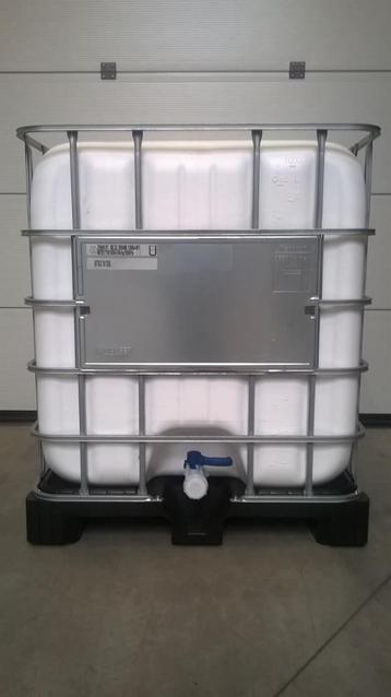 Cuve IBC 1000 litres blanche opaque occastion rénovée beschikbaar voor biedingen