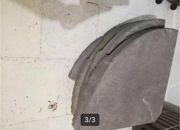 Set de 4 dalle en beton pour parasol extern. beschikbaar voor biedingen