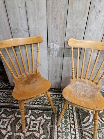 Setje vintage spaakstoelen beschikbaar voor biedingen