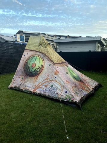 Tomorrowland Tweepersoons Tent, Caravans en Kamperen, Tenten, Ophalen, Nieuw, Tot en met 2