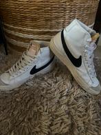 Nike blazer sneakers, Enlèvement ou Envoi, Comme neuf, Blanc, Baskets