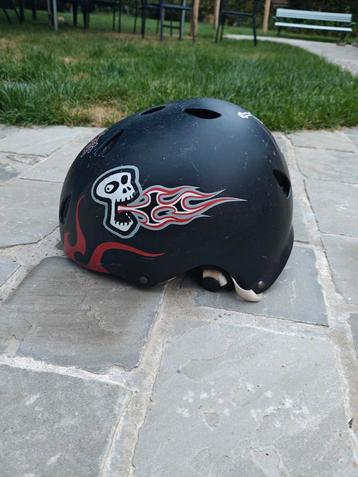 Fiets/bmx helm beschikbaar voor biedingen