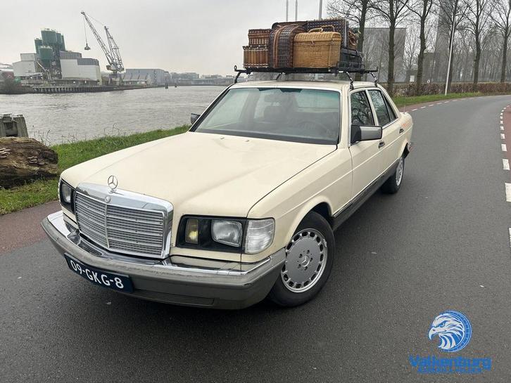 Mercedes-Benz  W126  300SD Turbodiesel 1983 Beige, Autos, Mercedes-Benz, Entreprise, Sièges électriques, Intérieur cuir, Jantes en alliage léger