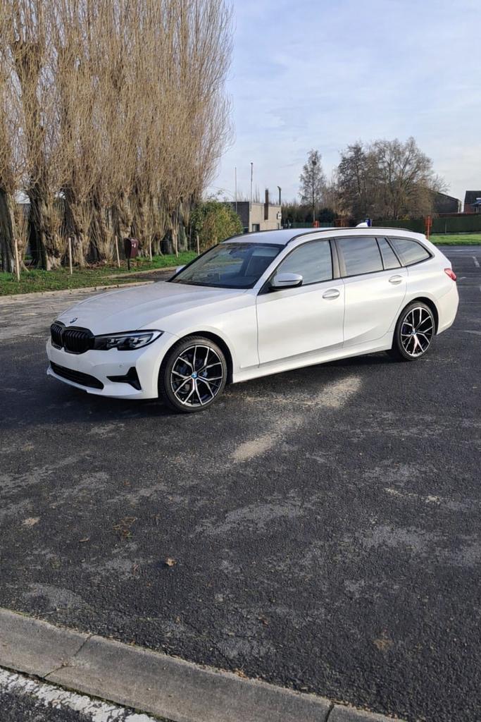 Bmw 318i, Auto's, BMW, Particulier, 3 Reeks, Cruise Control, Benzine, Euro 6, Break, 5 deurs, Automaat, Wit, Zwart, Leder, Achterwielaandrijving