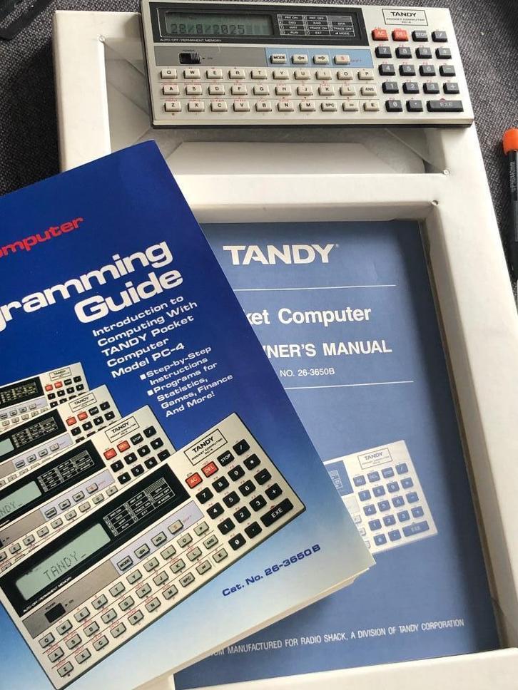 trs-80 pc4 pocket computer van tandy, Computers en Software, Vintage Computers, Ophalen of Verzenden