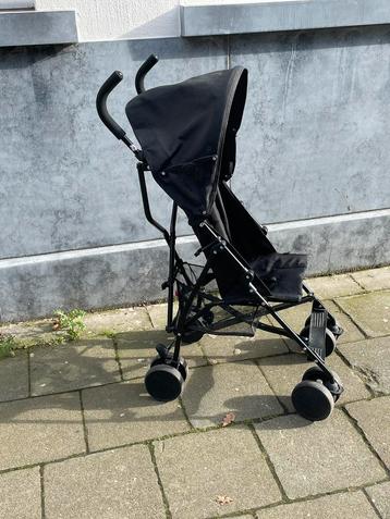 Buggy kinderwagen beschikbaar voor biedingen