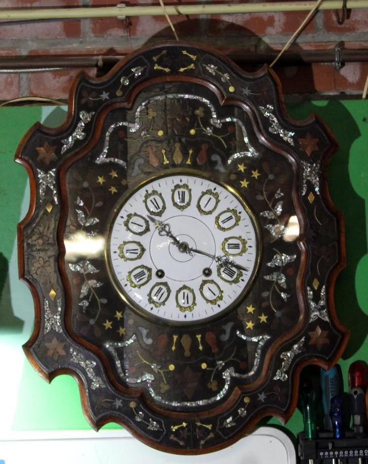 Oeil de boeuf  avec des numéros de cartouche., Antiquités & Art, Antiquités | Horloges, Enlèvement